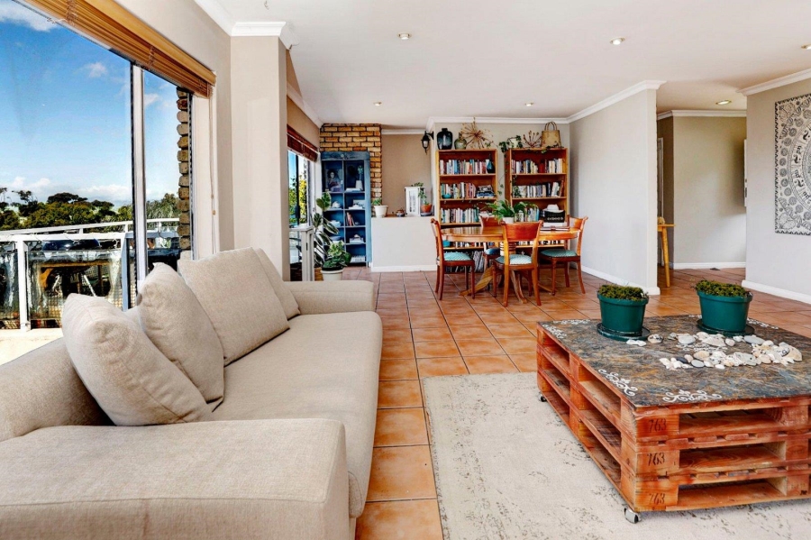 4 Bedroom Property for Sale in Welgemoed Western Cape